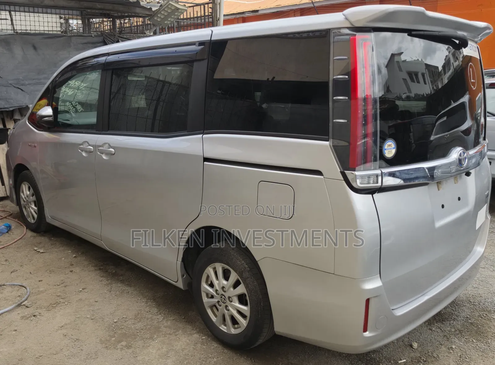 Toyota Noah 2020 Silver