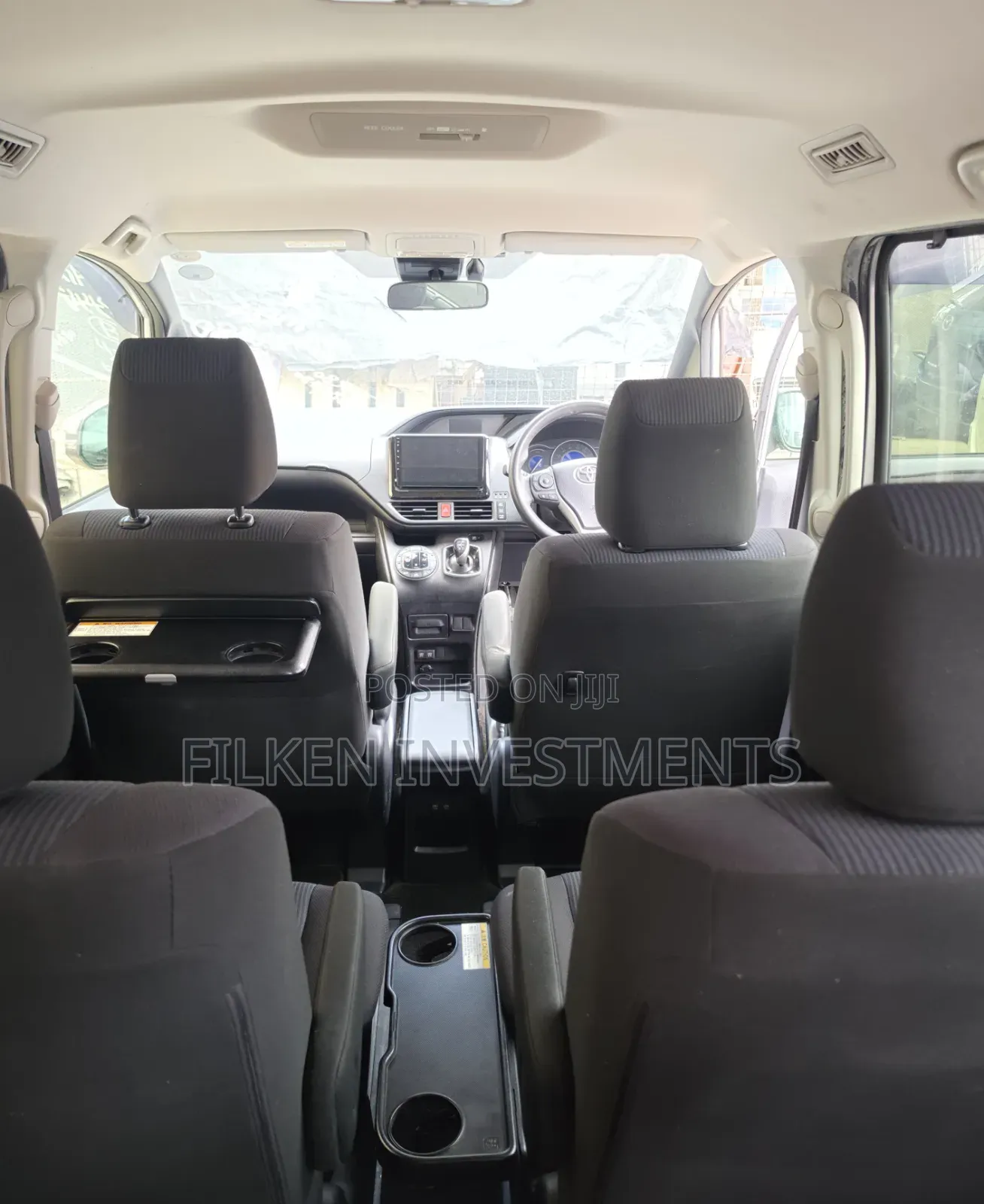 Toyota Noah 2020 Silver