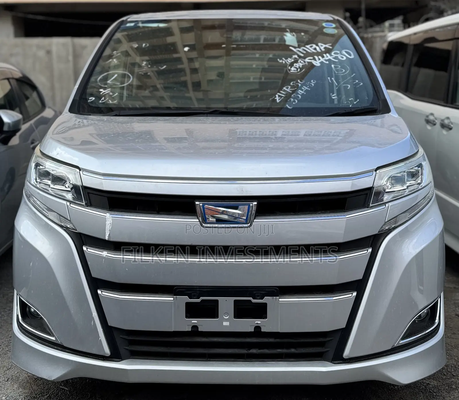 Toyota Noah 2020 Silver