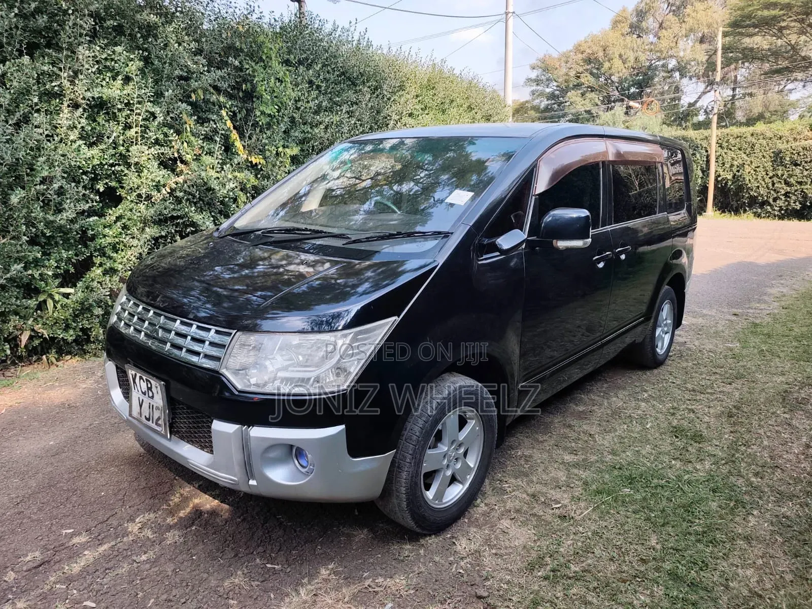 Mitsubishi Delica 2007 Black