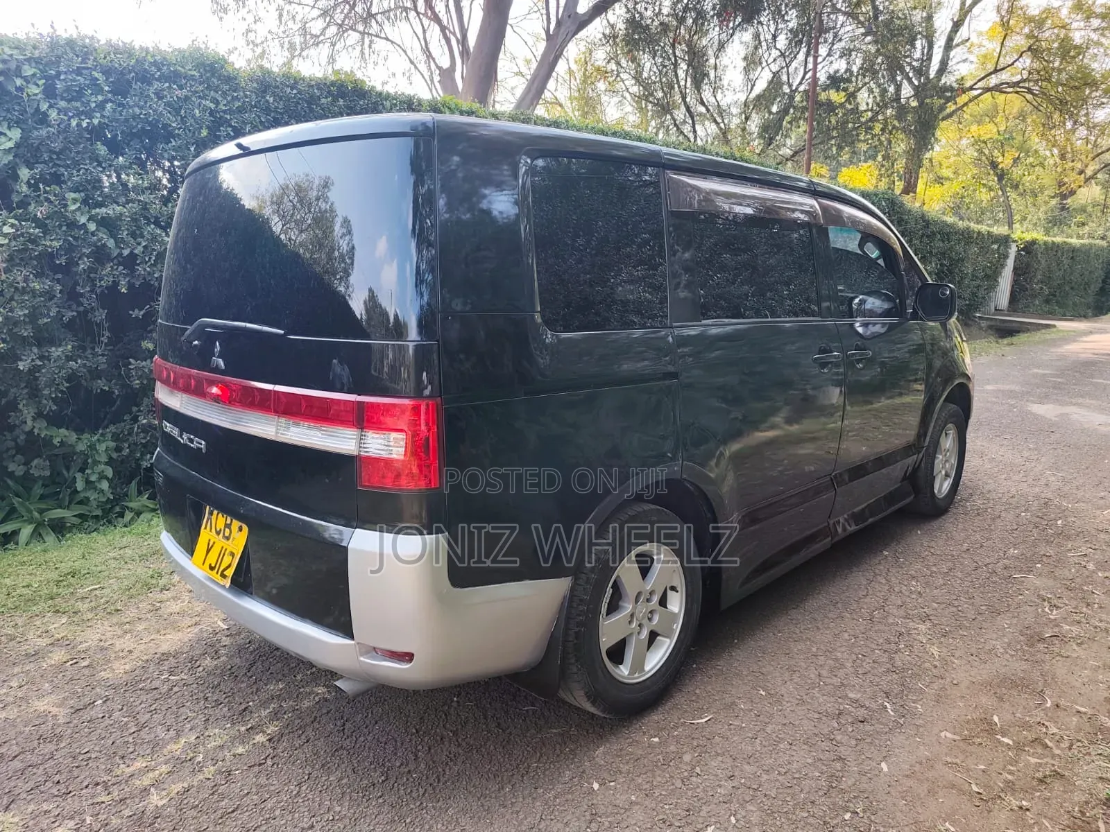 Mitsubishi Delica 2007 Black