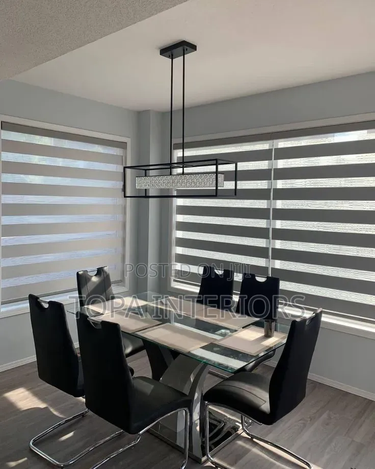 Executive Office Window Blinds With a Roller Mechanism