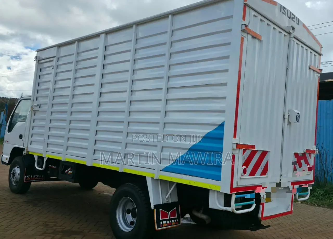 Isuzu NPR Lorry for Sale