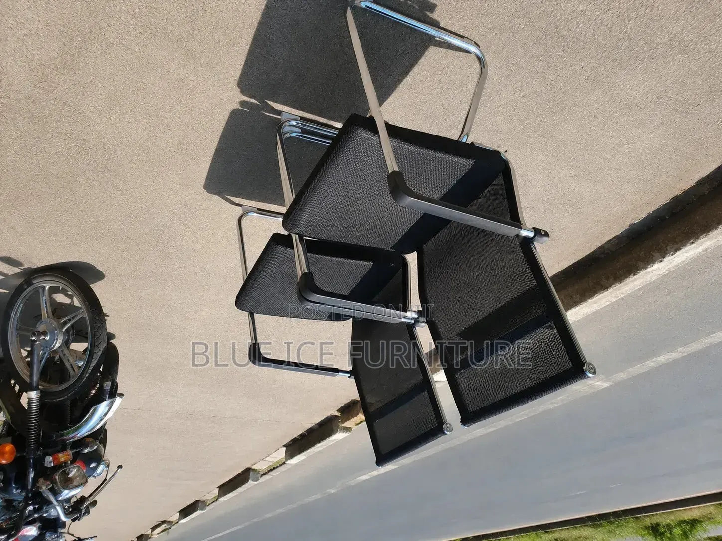 Black Mesh Visitors Office Chair With Armrest
