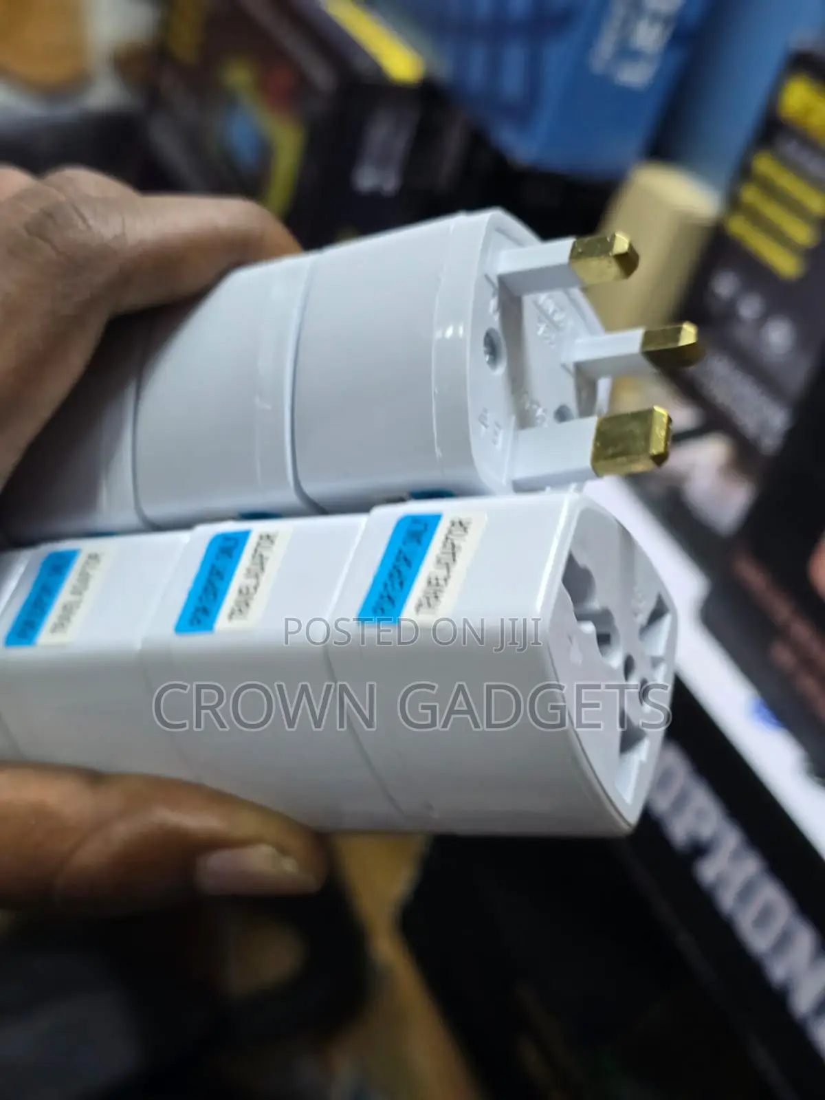 Universal Travel Plug Converter UK 3 Pin 13A Adapter