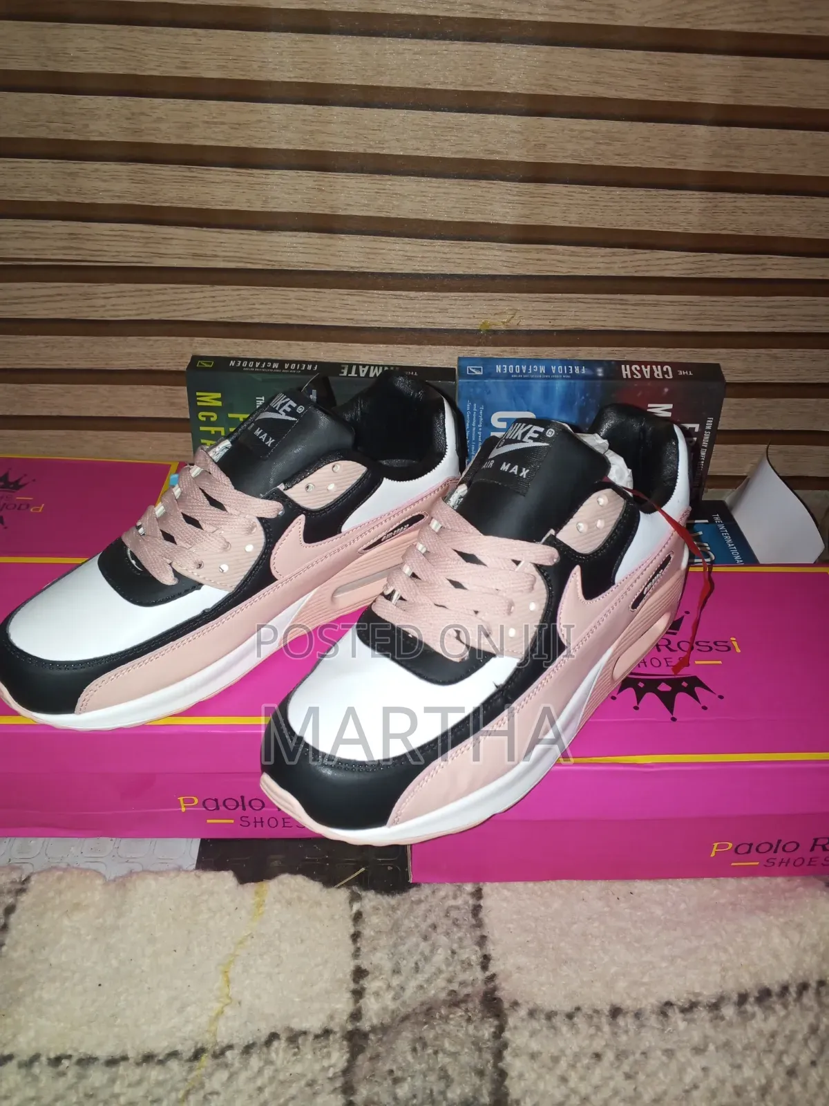 Air 90 Authentic Sneakers