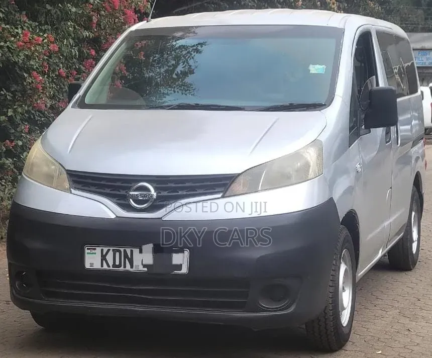 Nissan NV200 2017 Grey