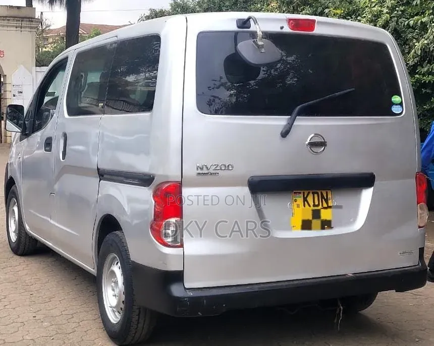 Nissan NV200 2017 Grey