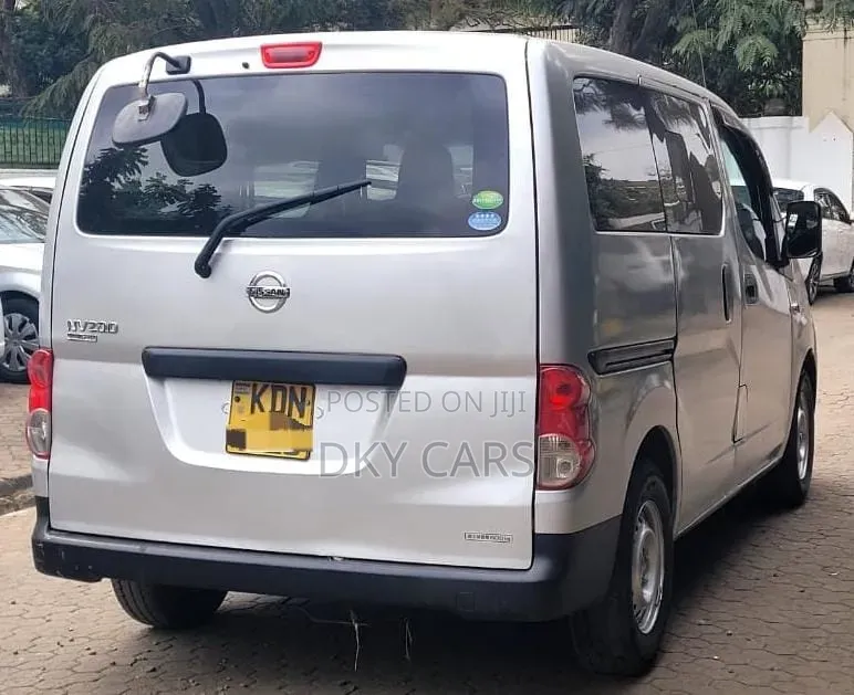 Nissan NV200 2017 Grey