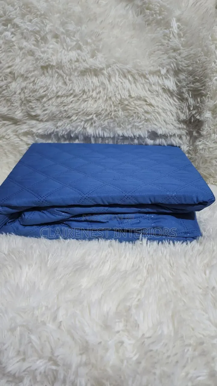 Easily Foldable Kids Bed Waterproof Mattress Protectors