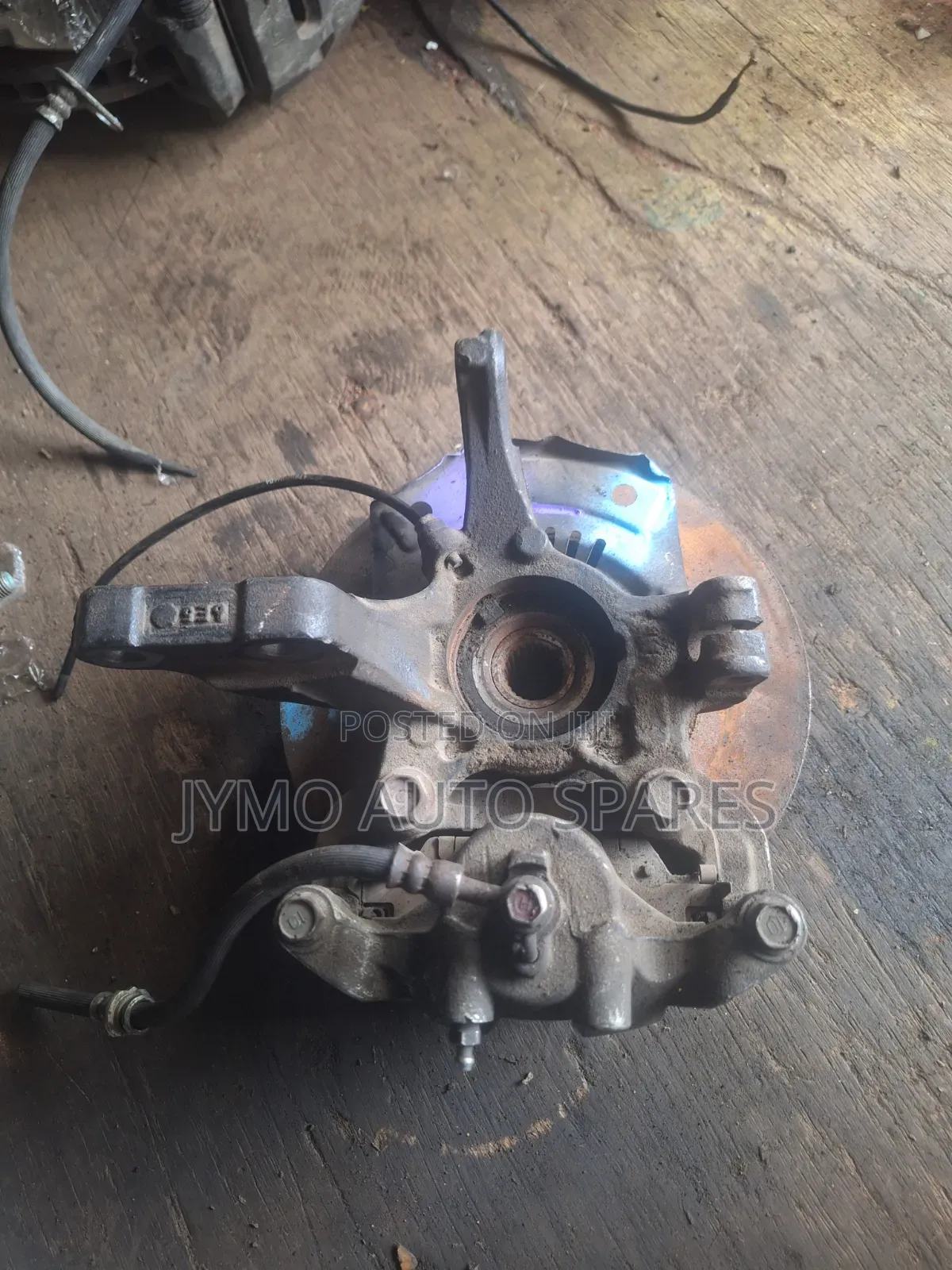 Nissan Note E12 Front Hub