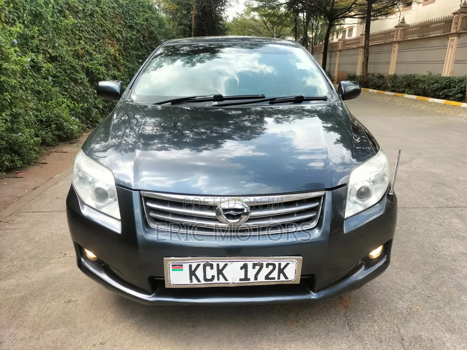Toyota Axio 2010 Black