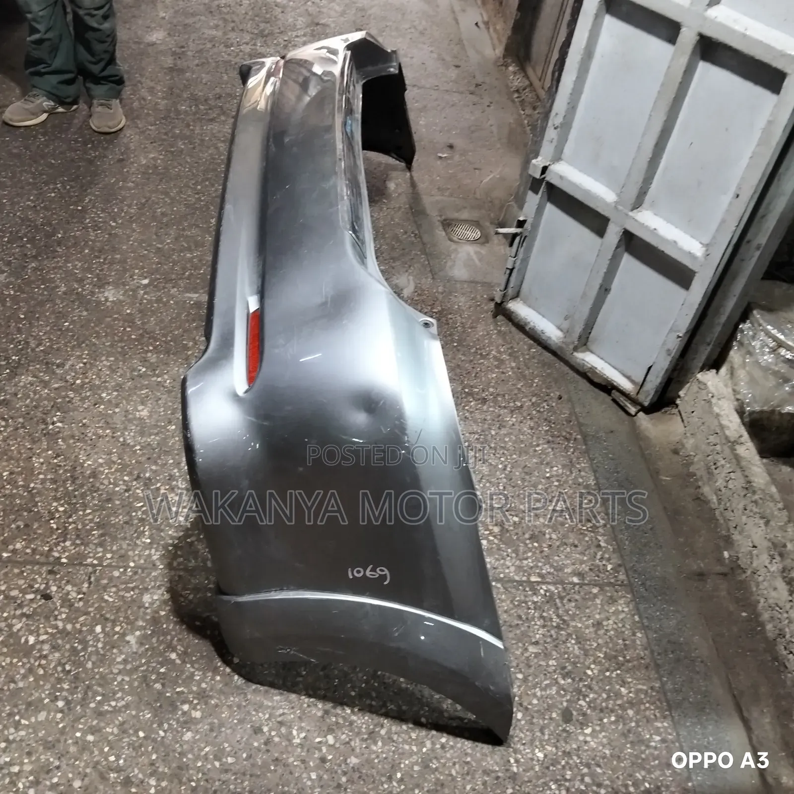 Toyota Wish Model 2006/2007 Back Bumper, Clean Ex Japan