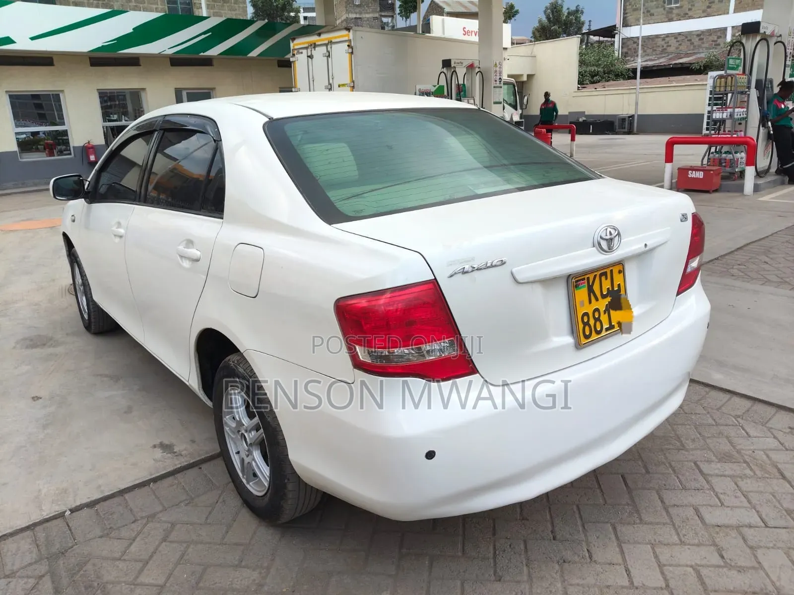 Toyota Axio 2010 White