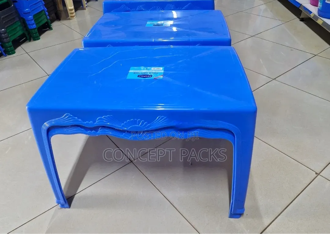 Kenpoly Plastic Small Coffee Table Size: H465 X W509 X L723 Mm