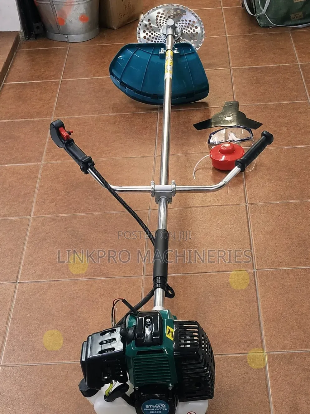 Btmax 2 Stroke 3 Blade Petrol Brush Cutter