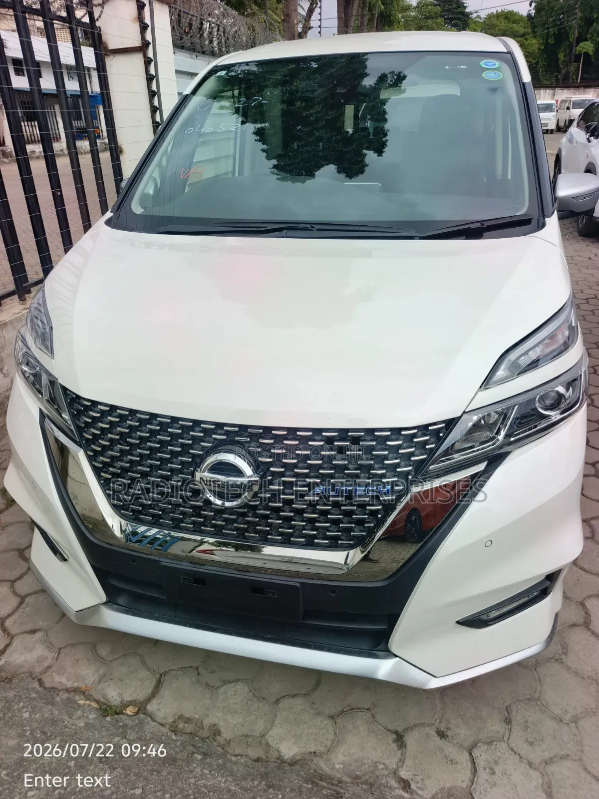 Nissan Serena 2020 White