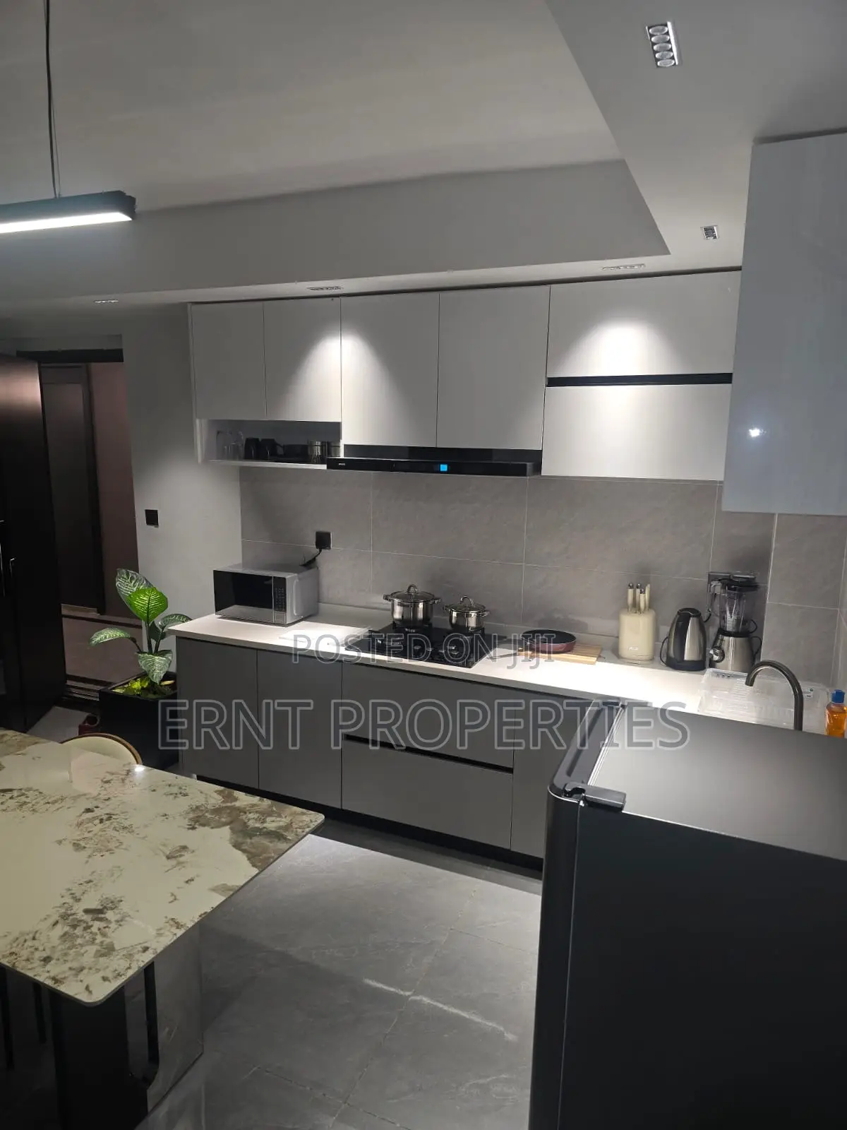 Modern Luxury 1BR at Azure Skypark | National Park Views Pool