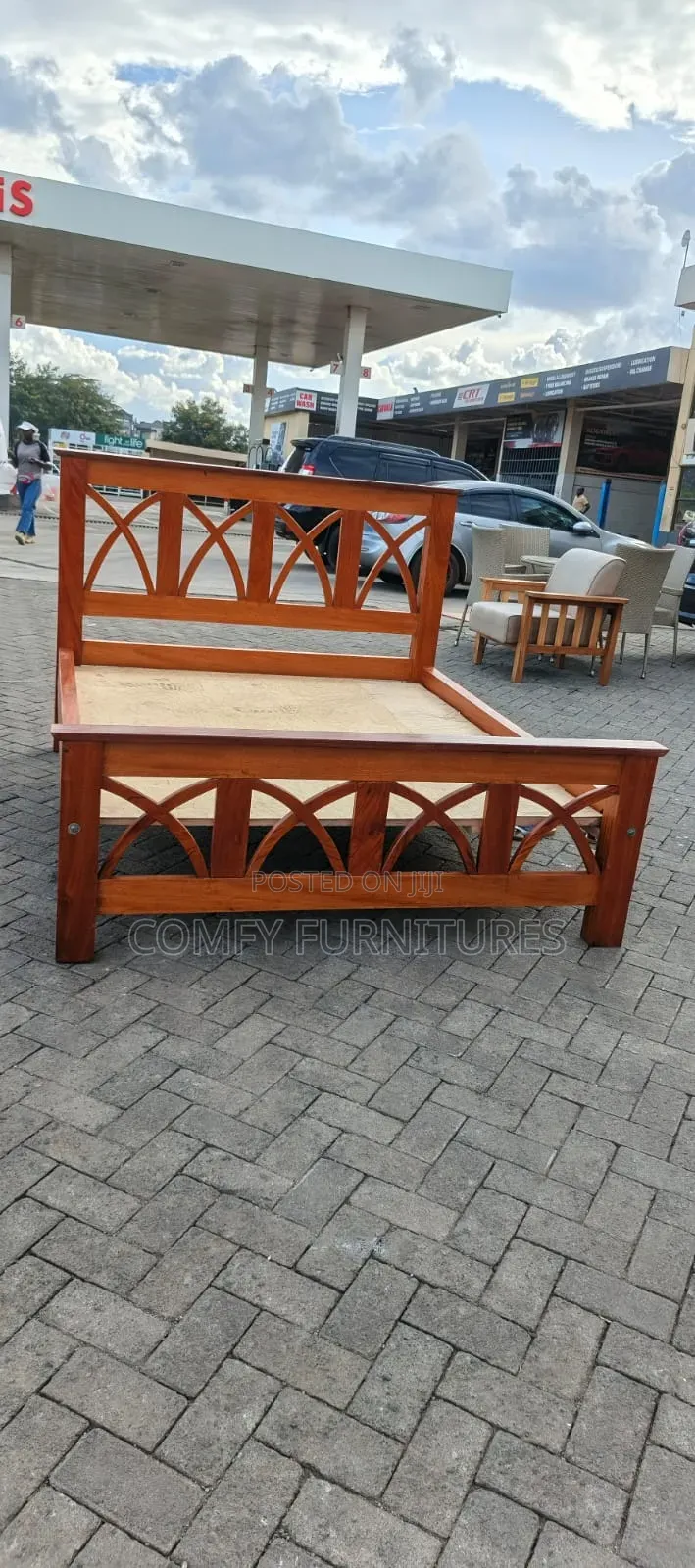 5 by 6 Mahogany Bed