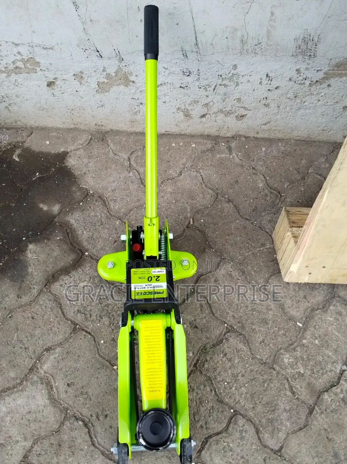 Durable Hydraulic Floor Jack 2 Ton