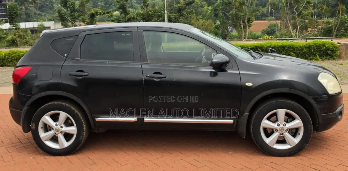 Nissan Dualis 2011 Black