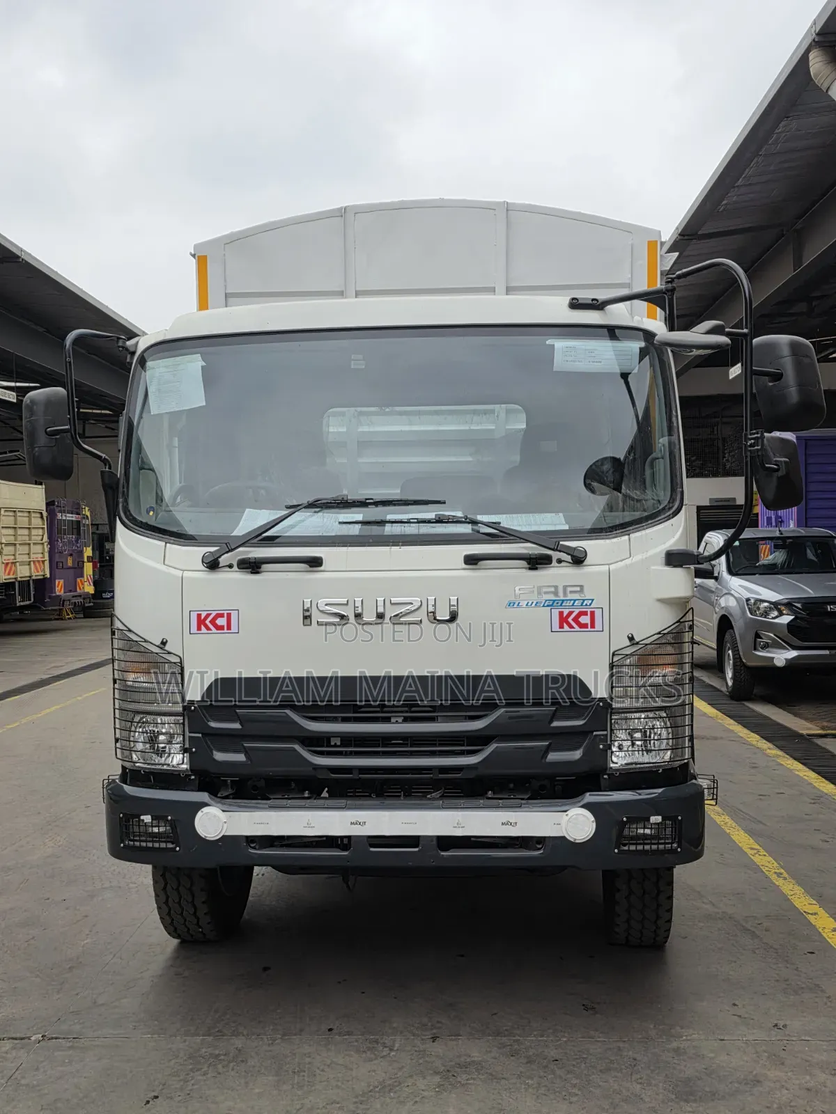 Isuzu FRR ( 12 Tonnes Lorry)