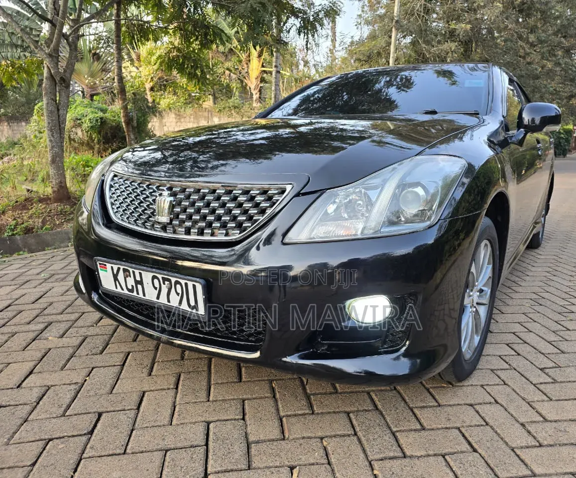 Toyota Crown 2009 Black