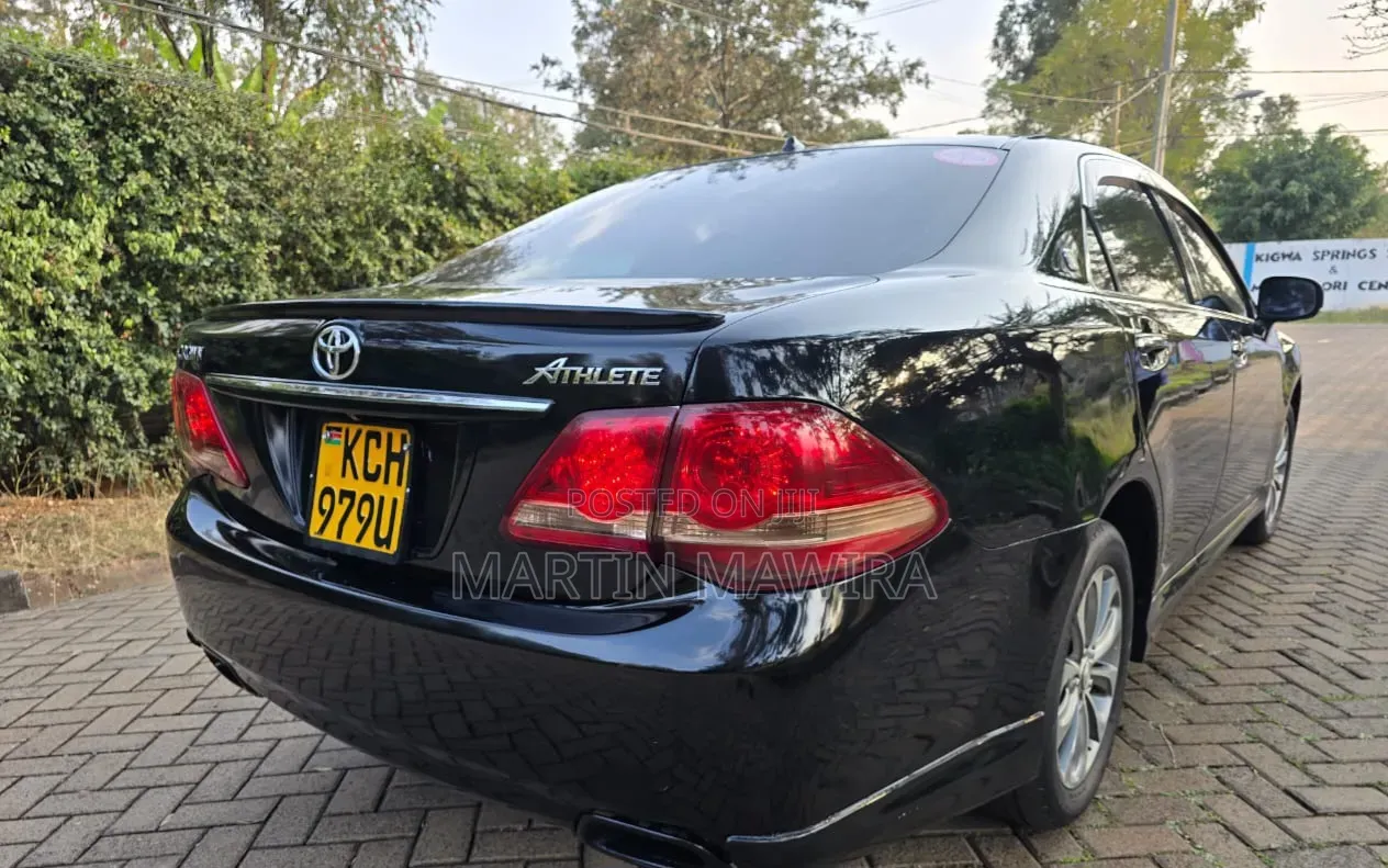 Toyota Crown 2009 Black