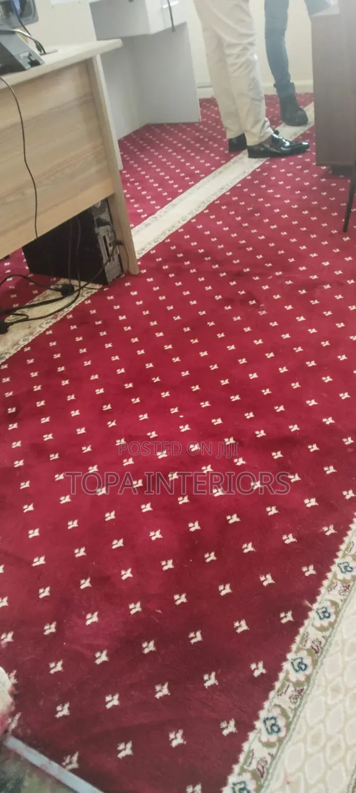 Flowered Office Floor Carpets for a Luxurious Executive Office Look