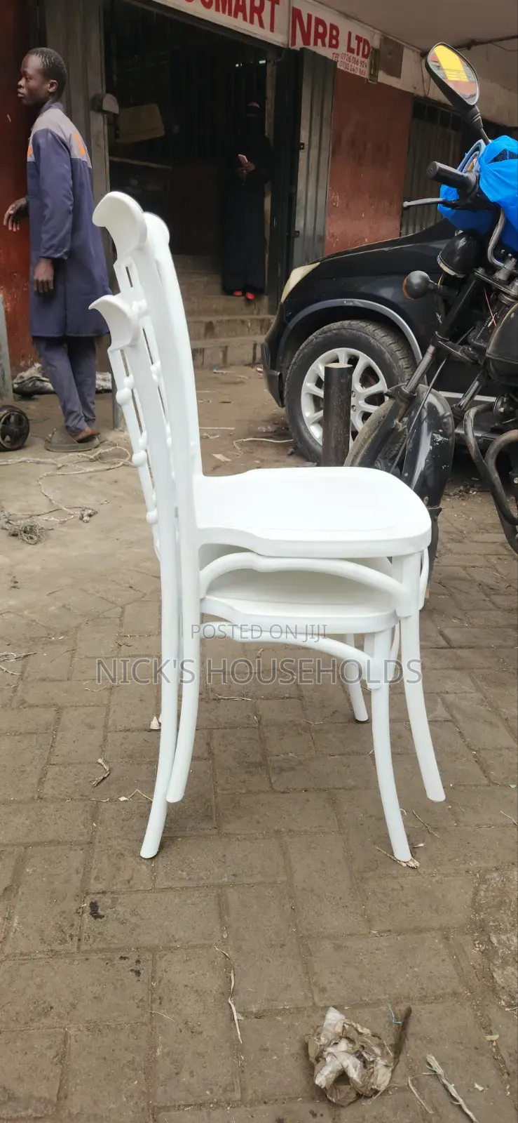 Grace Chair/ Strong and Durable Plastic Seats