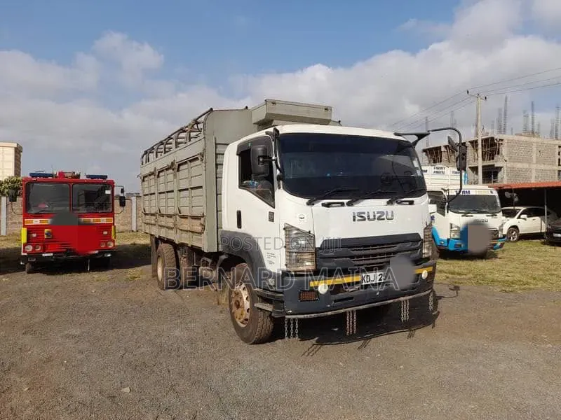 Isuzu FVR
Yom 2022