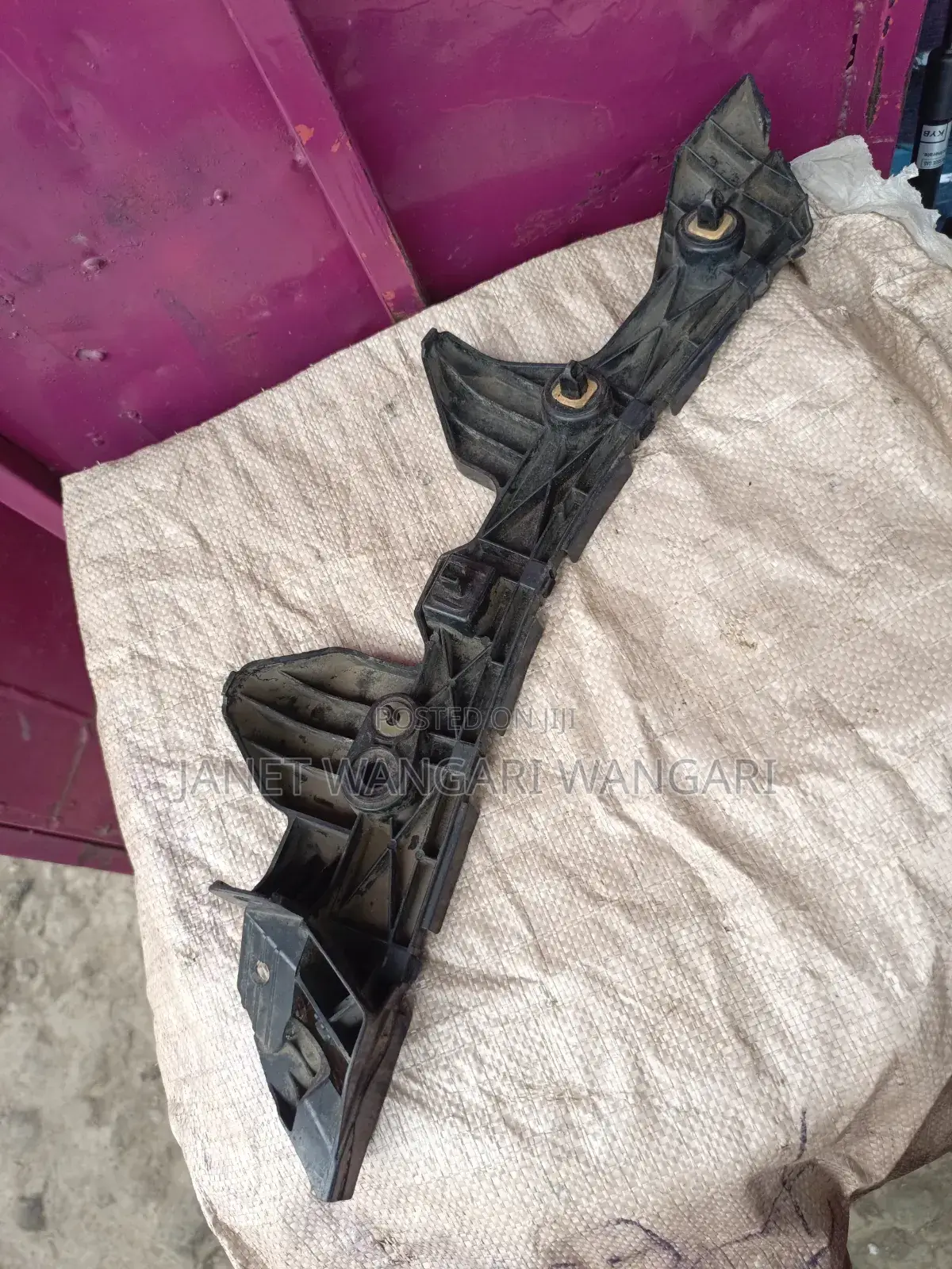 Rear Bumper Slide Mazda 5