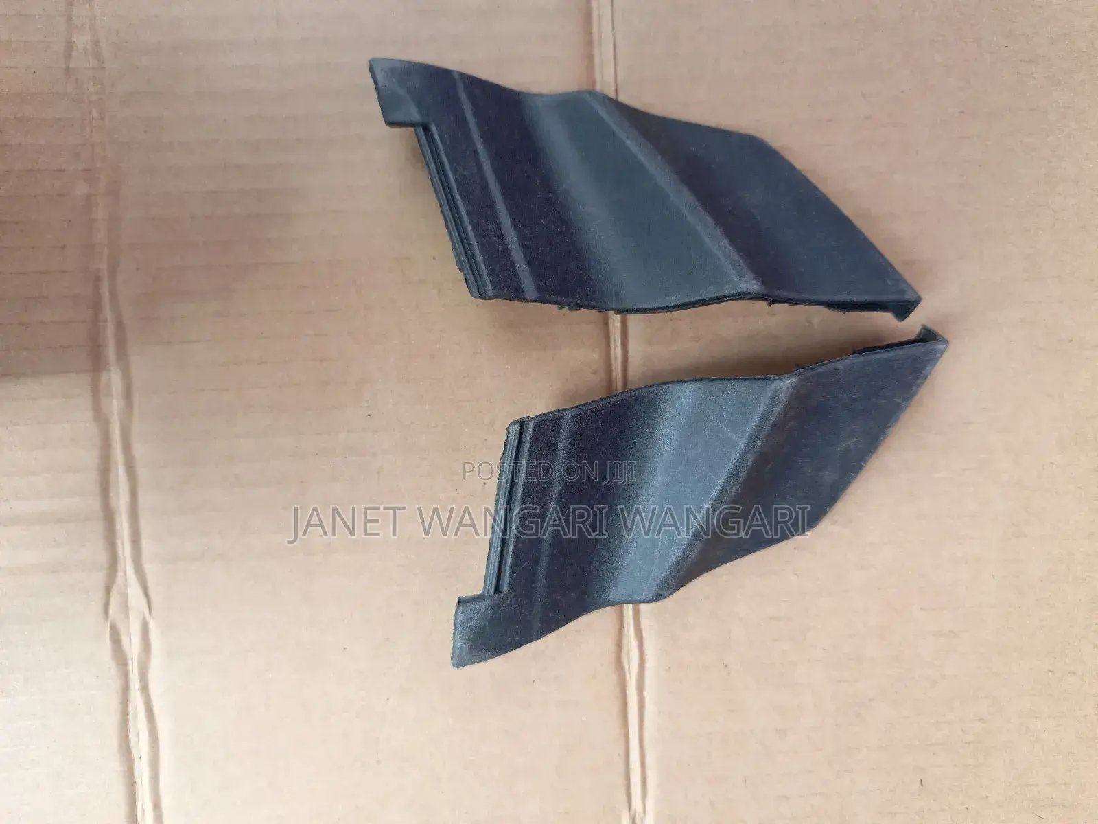 Windscreen Finisher/ Mirror Rubber Belta