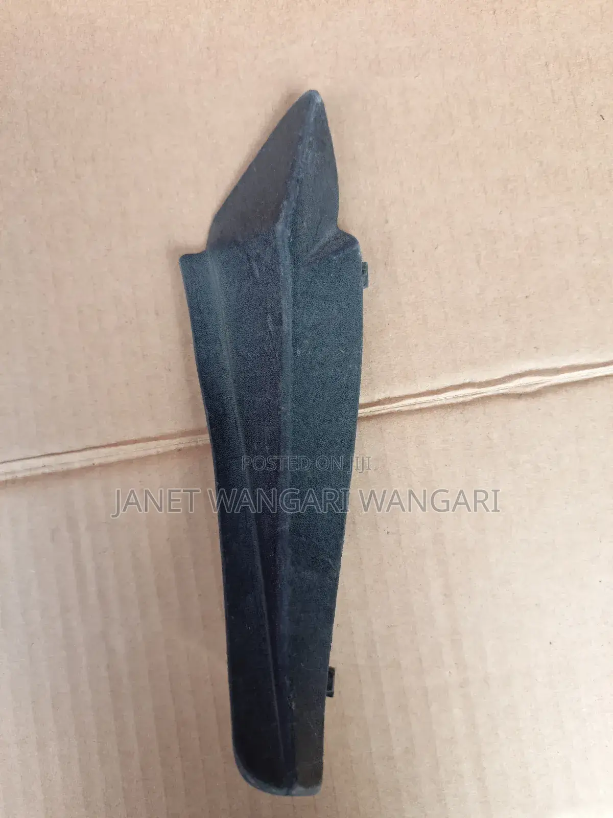 Windscreen Finisher/ Mirror Rubber Axela