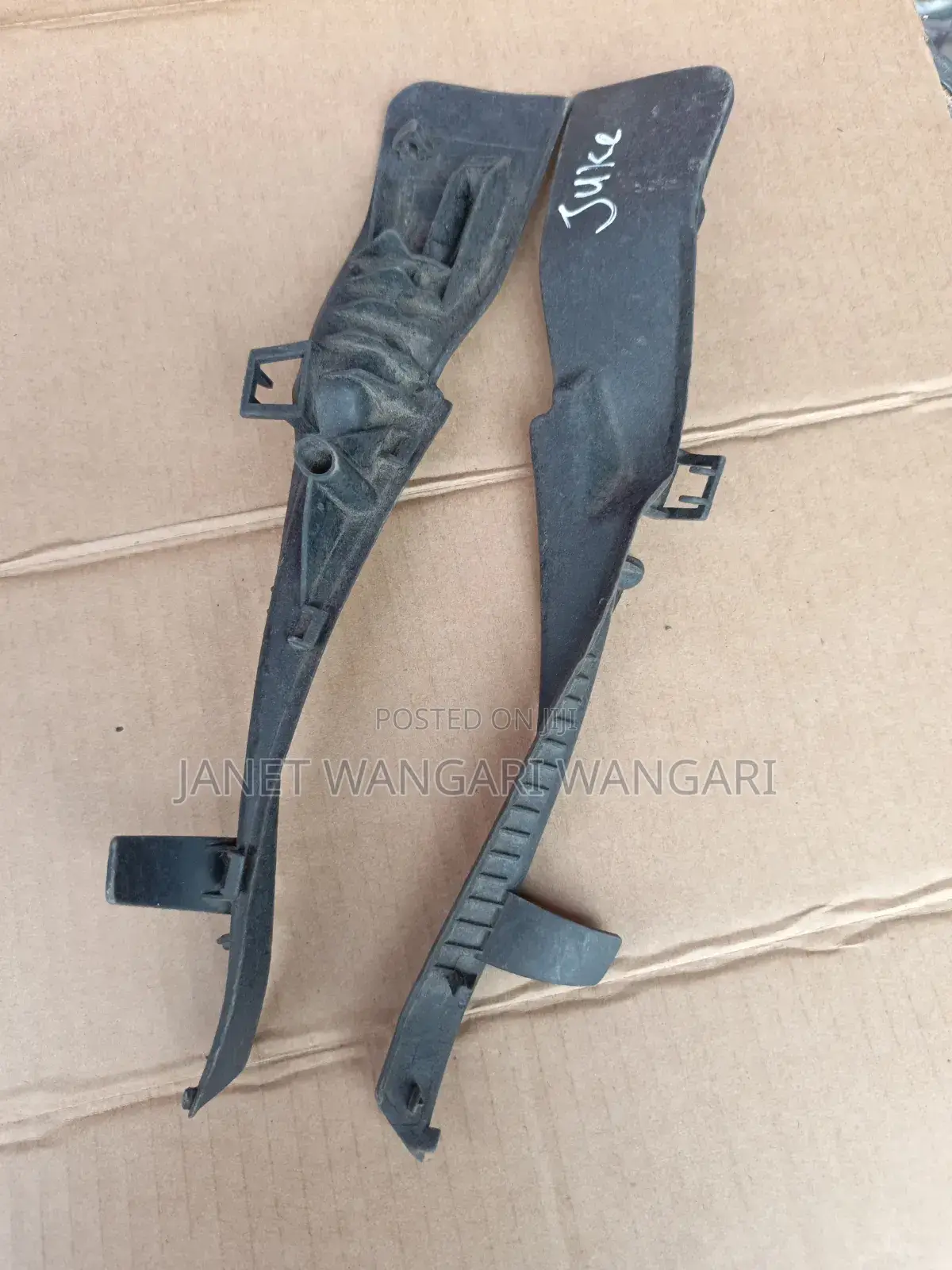 Windscreen Finisher/ Mirror Rubber Nissan Juke