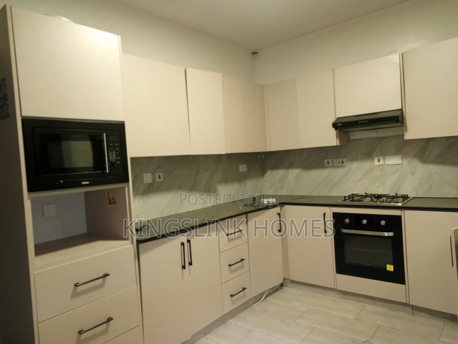 3bdrm Apartment in South C for rent