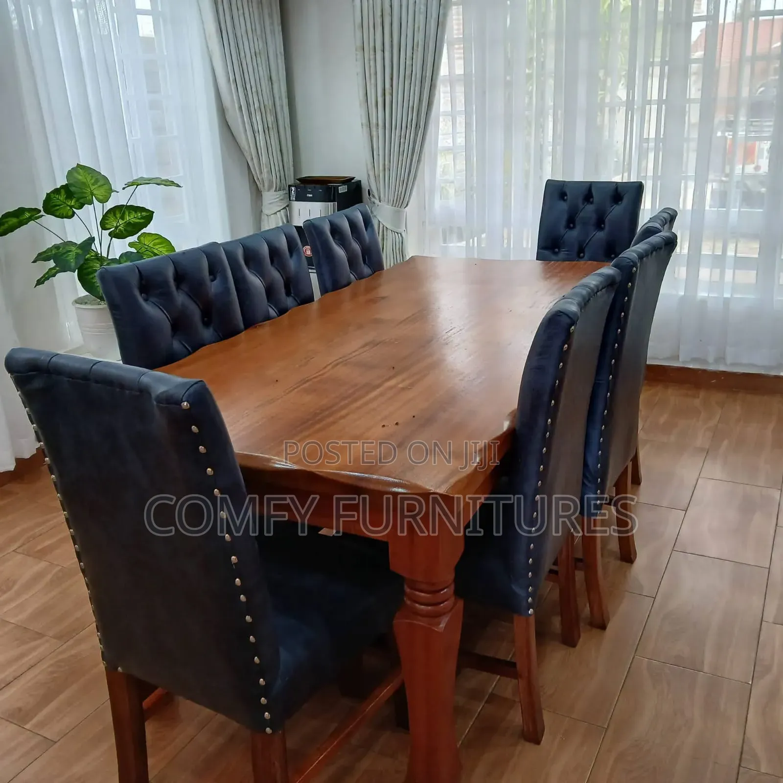 6 Seater Dinning Table