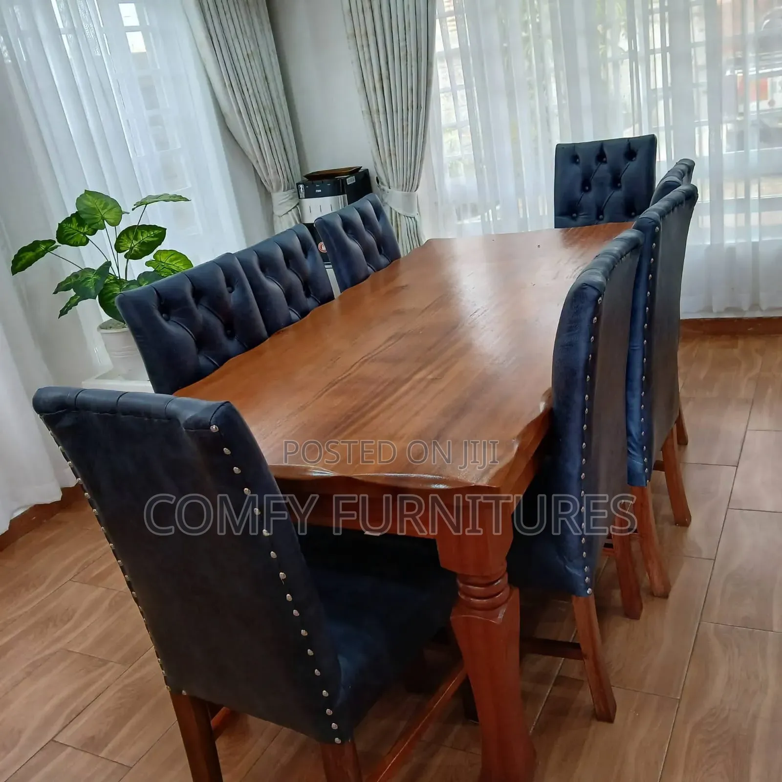 6 Seater Dinning Table