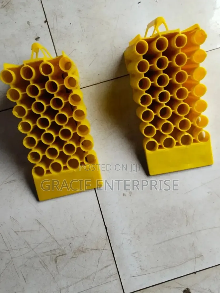 Durable Plastic Wheel Chocks, Car Stoppers