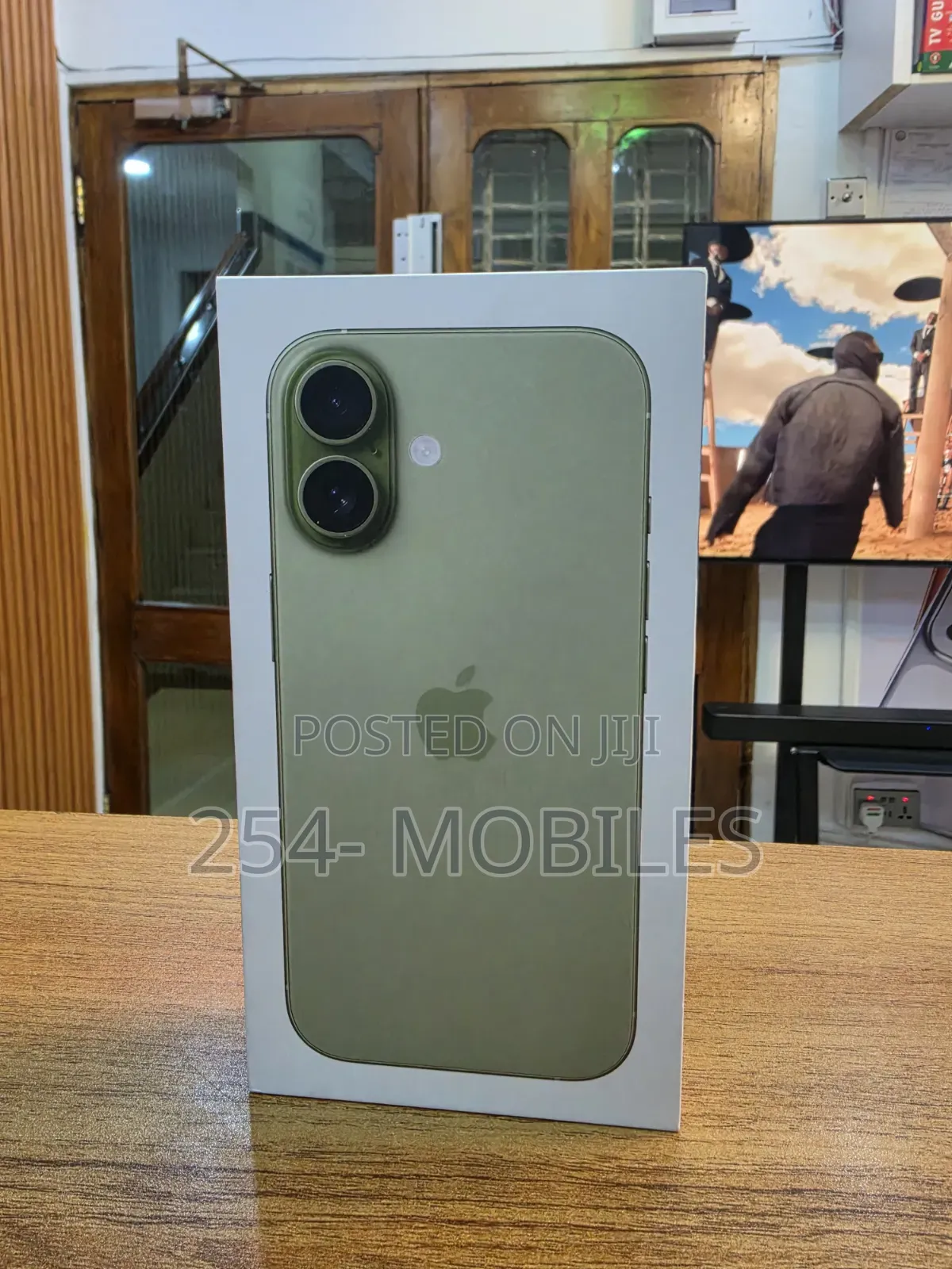 New Apple iPhone 17 256 GB Green