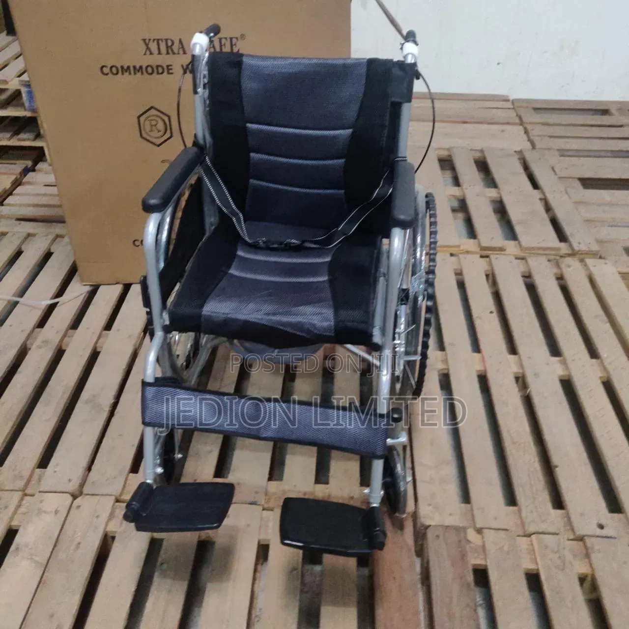 Commode Wheelchair