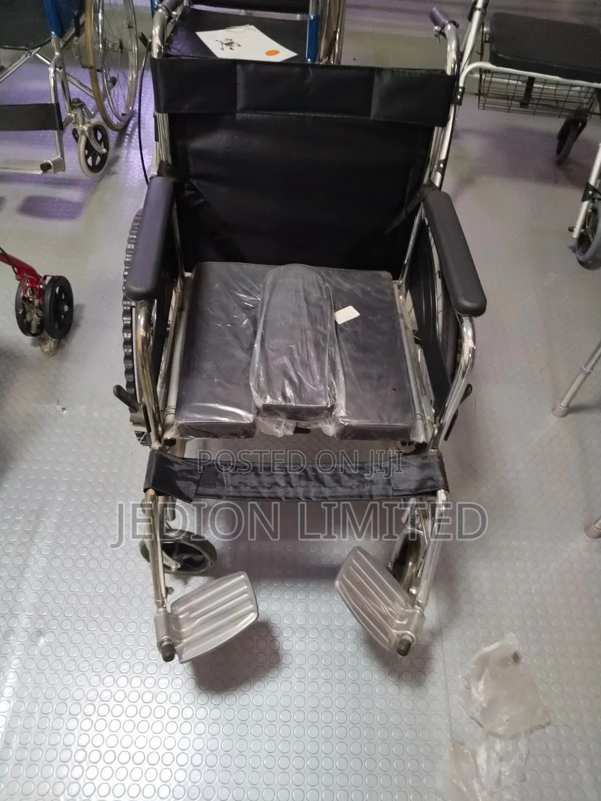 Commode Wheelchair