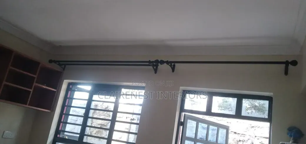 Double and Single Well Drilled Powder Coated Window Curtain Rods