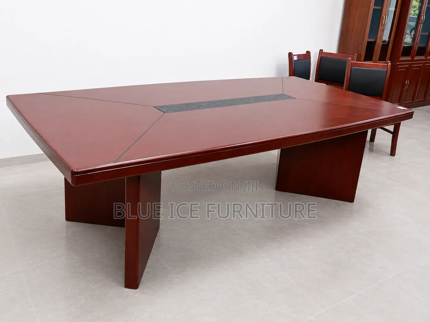 Executive Boardroom Conference Table Premium Meeting Table