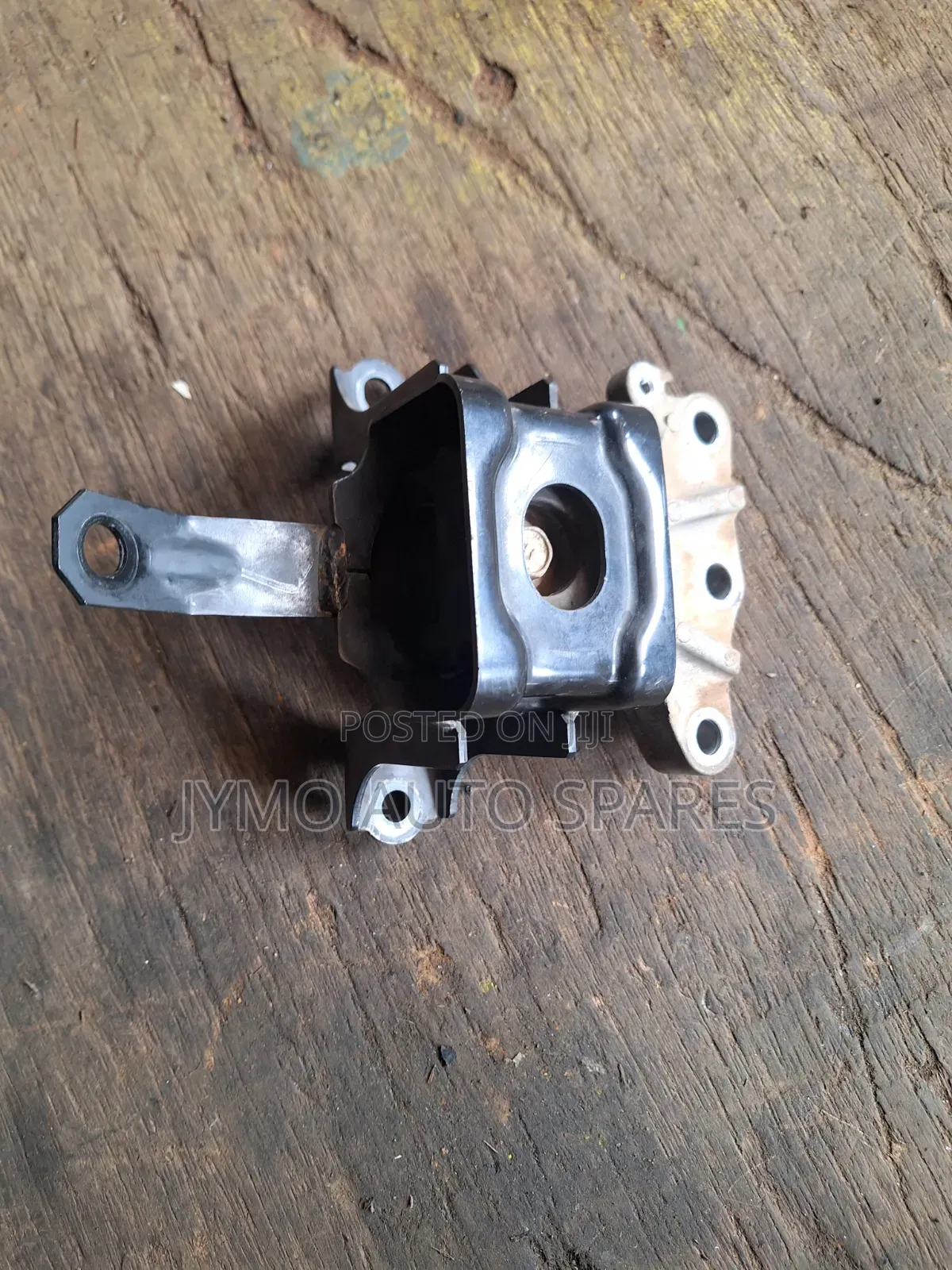 Suzuki Alto Engine Mount