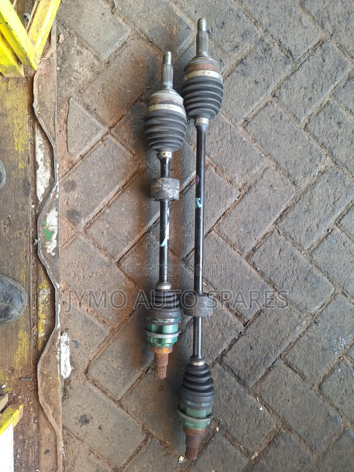 Nissan Note Drive Shaft E12