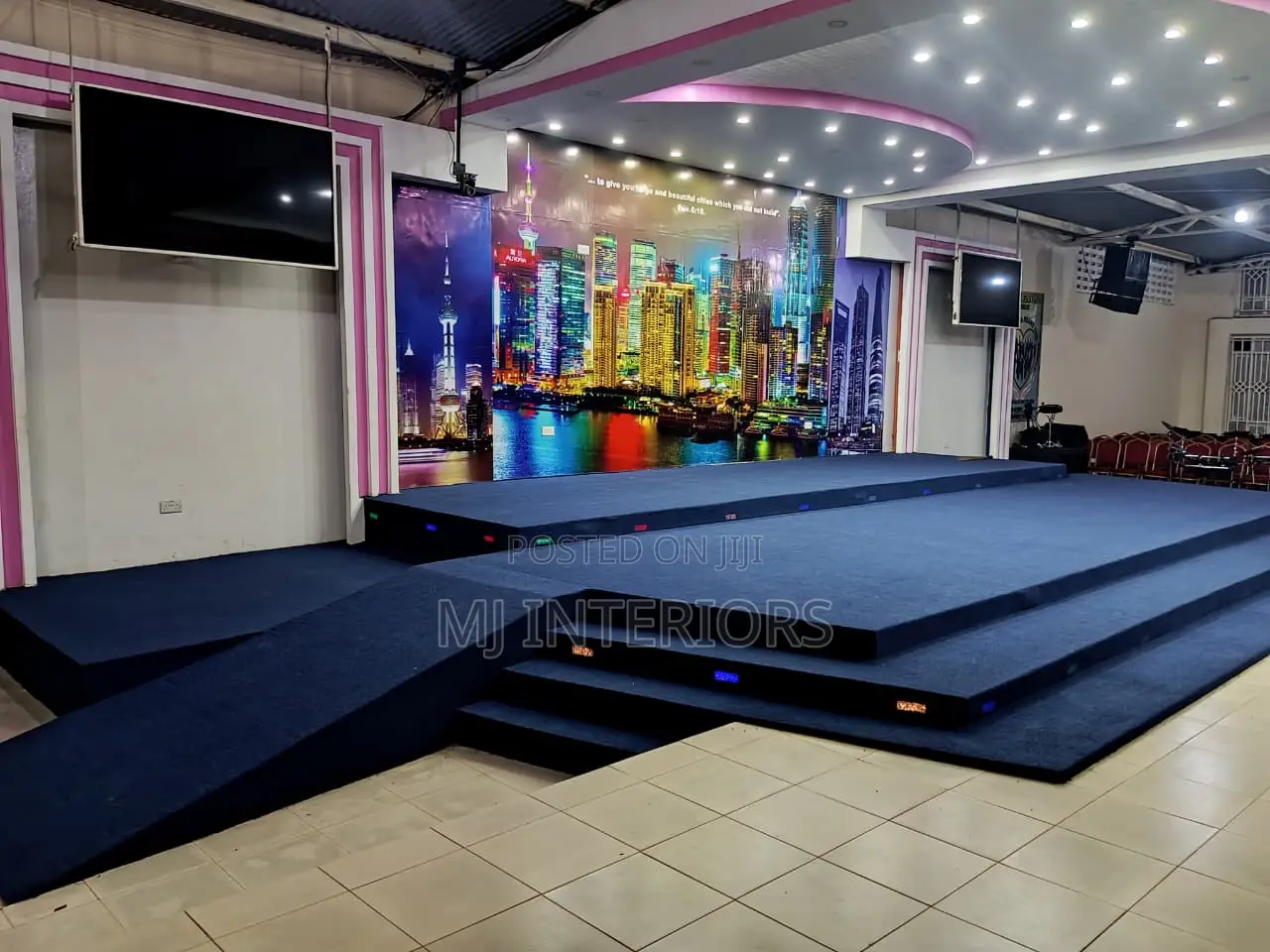 Navy Blue Delta Wall to Wall Carpet With Rich Color Finish