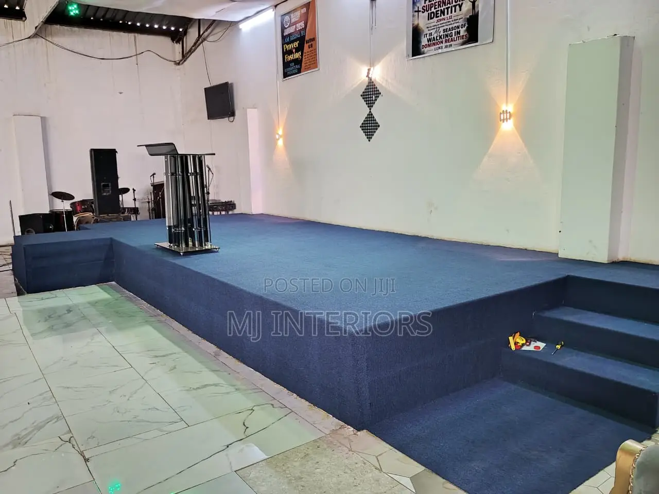 Red VIP Wall to Wall Carpet for Beautiful Room Finishes