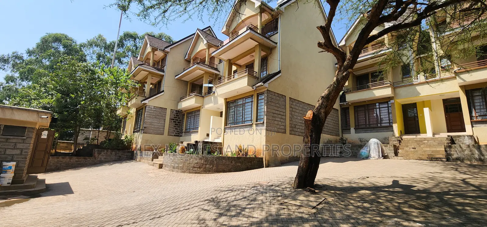 3bdrm Villa in Kandisi for rent