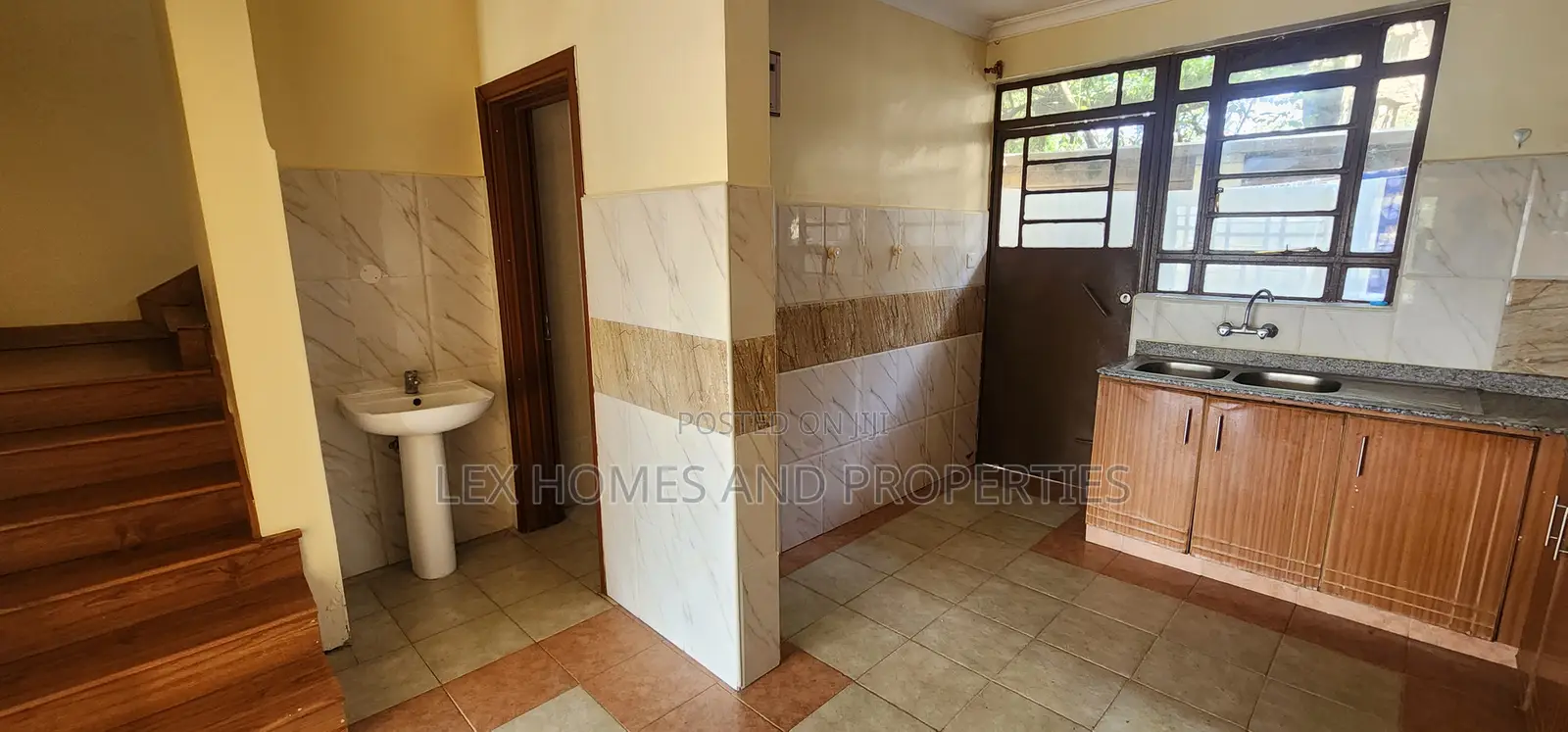 3bdrm Villa in Kandisi for rent